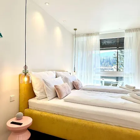 Appartement Miami Vice Mit Balkon & Flussblick-das Alpenzeit Im Zentrum Mit Parkplatz Bad Aussee