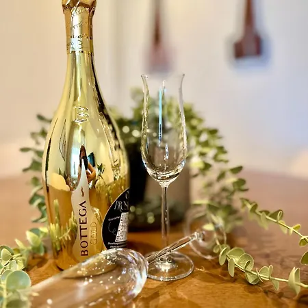 Miami Vice Mit Balkon & Flussblick-das Alpenzeit Im Zentrum Mit Parkplatz *