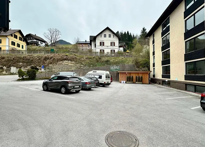 Miami Vice Mit Balkon & Flussblick-das Alpenzeit Im Zentrum Mit Parkplatz * Bad Aussee