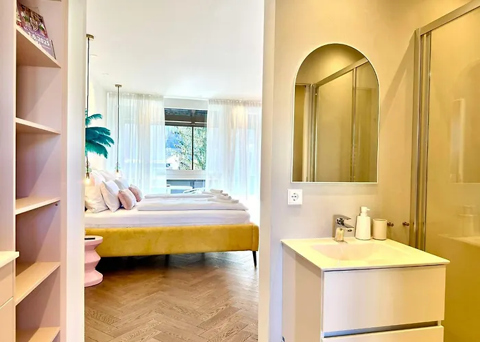 Apartment Miami Vice Mit Balkon & Flussblick-das Alpenzeit Im Zentrum Mit Parkplatz Bad Aussee