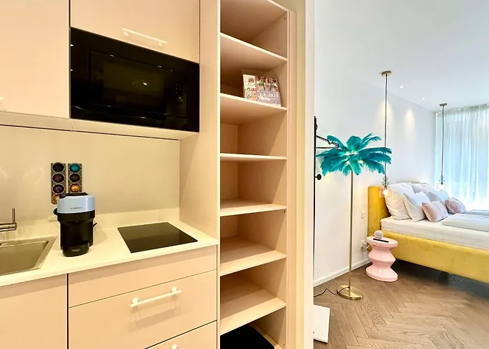 Miami Vice Mit Balkon & Flussblick-das Alpenzeit Im Zentrum Mit Parkplatz *