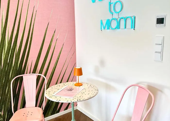 Miami Vice Mit Balkon & Flussblick-das Alpenzeit Im Zentrum Mit Parkplatz *